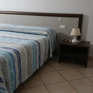 Bed and breakfast Domo - Guest-house Il Nespolo Fiorito, Orosei