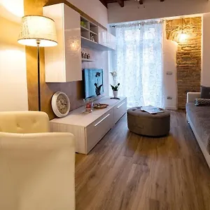 Carrara Deluxe , Bergamo Italy